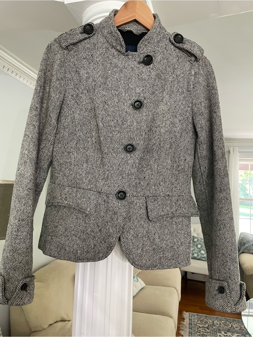 Gap Women's Gray and White wool blend cropped, Tweed Button-Front Jacket